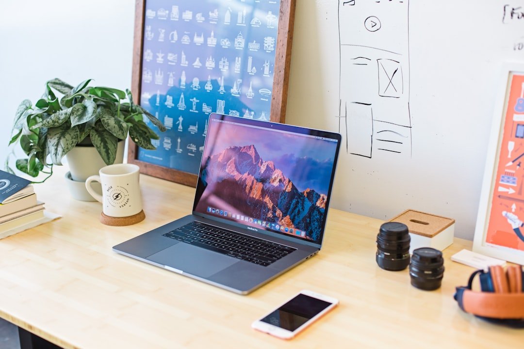 Photo Laptop and coffee