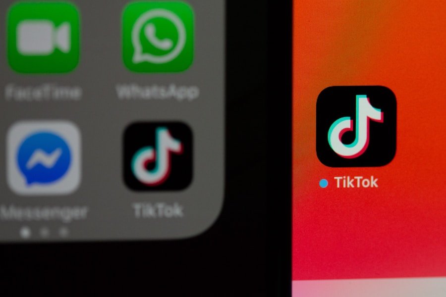 Photo "The Rise of Social Commerce in Asia: How Platforms Like TikTok Shop Are Changing Retail"