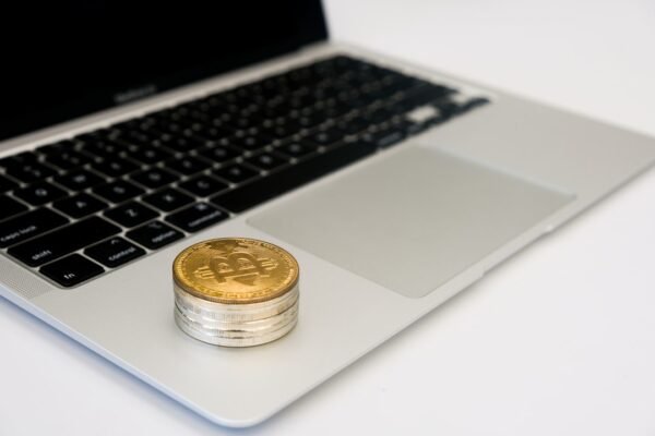 Cryptohopper vs. WunderTrading: Which AI Crypto Trading Bot Performs Better?