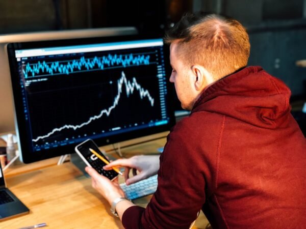 The Role of Machine Learning in Real-Time Trade Signal Generation