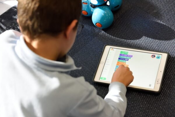 Immersive Learning Environments: Bridging the Gap with AR and VR