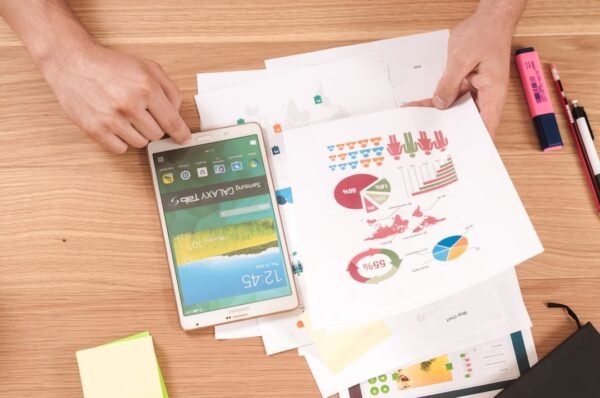 Enhancing Digital Marketing Campaigns with AI Insights