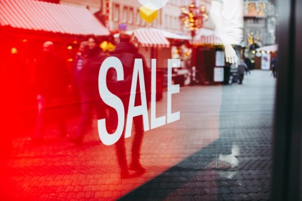 AI for Predictive Sales Forecasting and Trend Analysis