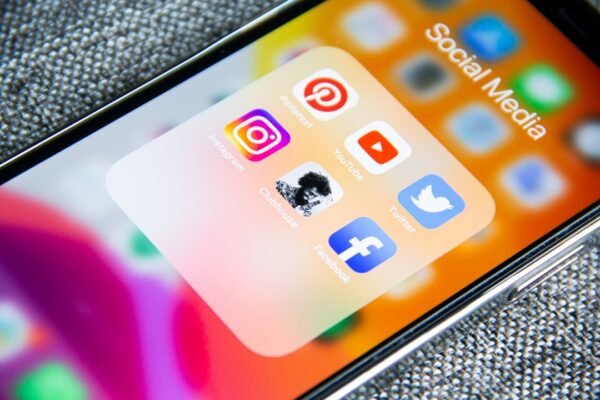 Social Media Marketing with AI-Driven Insights