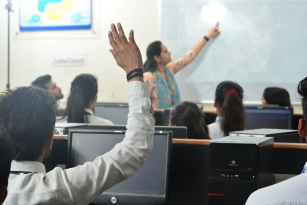 The Evolution of Online Teaching Methods in 2025