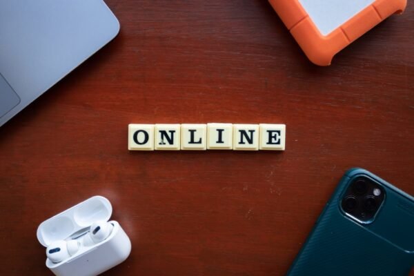 The Top Online Business Trends to Watch in 2025