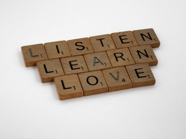 How AI Is Personalizing Online Learning Experiences Today