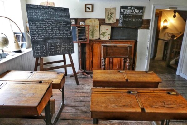 Adapting Traditional Pedagogy for the Online Teaching Era